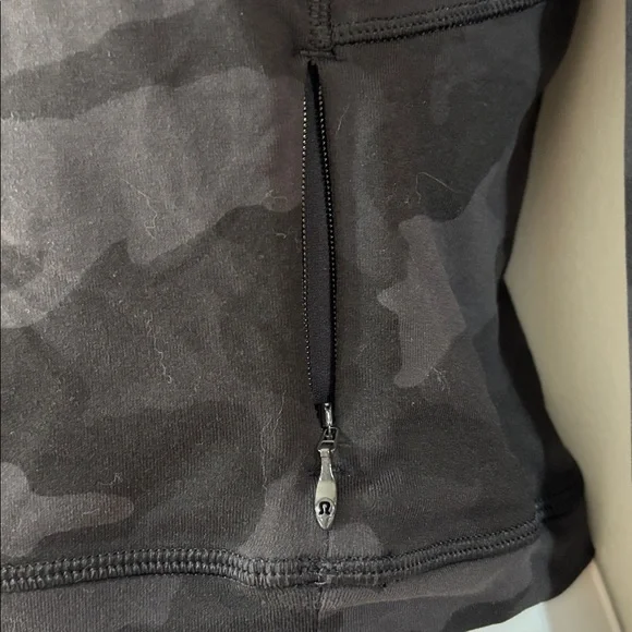 Lululemon RULU Run Cropped Half ZIP - Picture 5 of 7